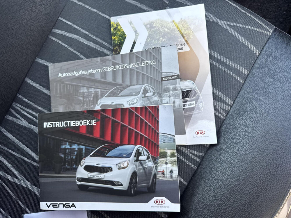 Kia Venga 1.4 CVVT DynamicPLusLine Navigatie | Trekhaak | Camera | Cruise Control | Parkeersensoren | BlueTooth
