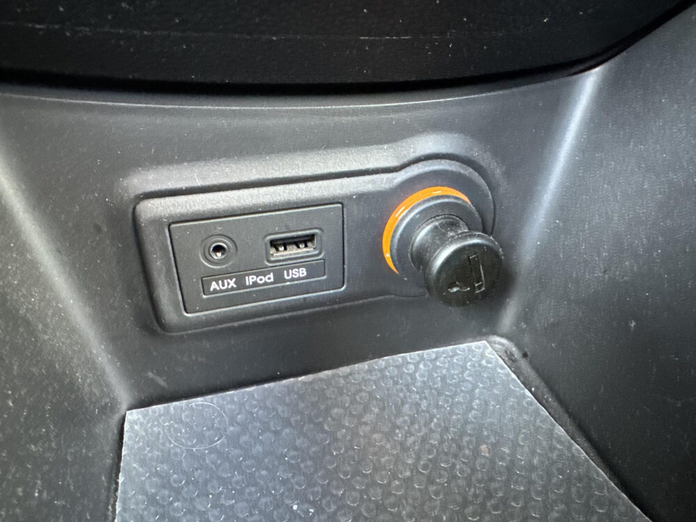 Kia Venga 1.4 CVVT DynamicPLusLine Navigatie | Trekhaak | Camera | Cruise Control | Parkeersensoren | BlueTooth