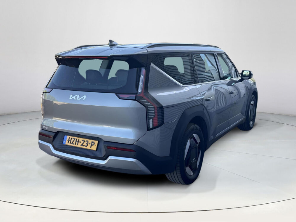 Kia EV9 First Edition 76.1 kWh |