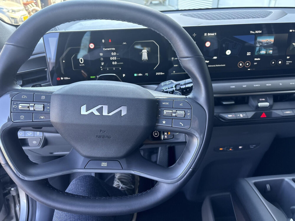 Kia EV9 First Edition 76.1 kWh |