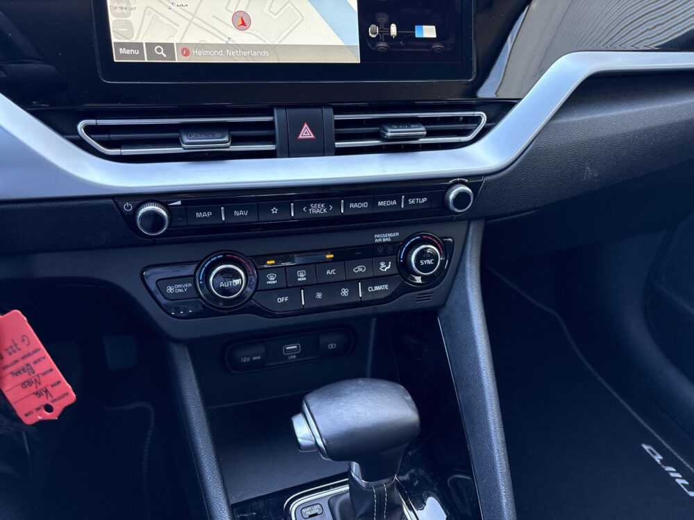 Kia Niro 1.6 GDi Hybrid DynamicLine | 1e eigenaar | dealeronderhouden |  Trekhaak | 65.000Km | 0492-588951