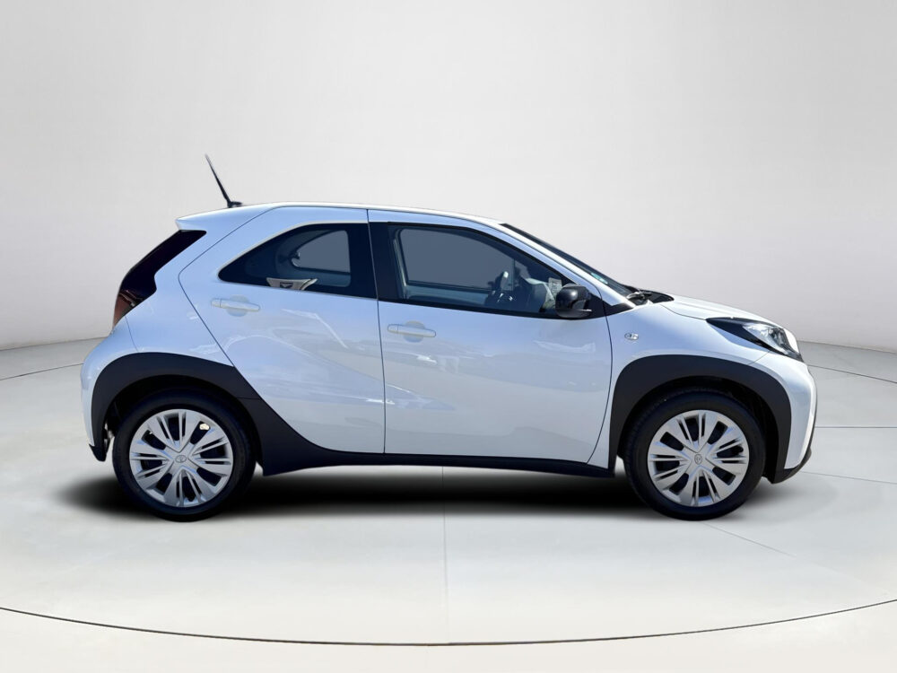 Toyota Aygo X 1.0 VVT-i MT Play tot 10 jaar Fabrieksgarantie | Achteruitrijcamera | Apple carplay |