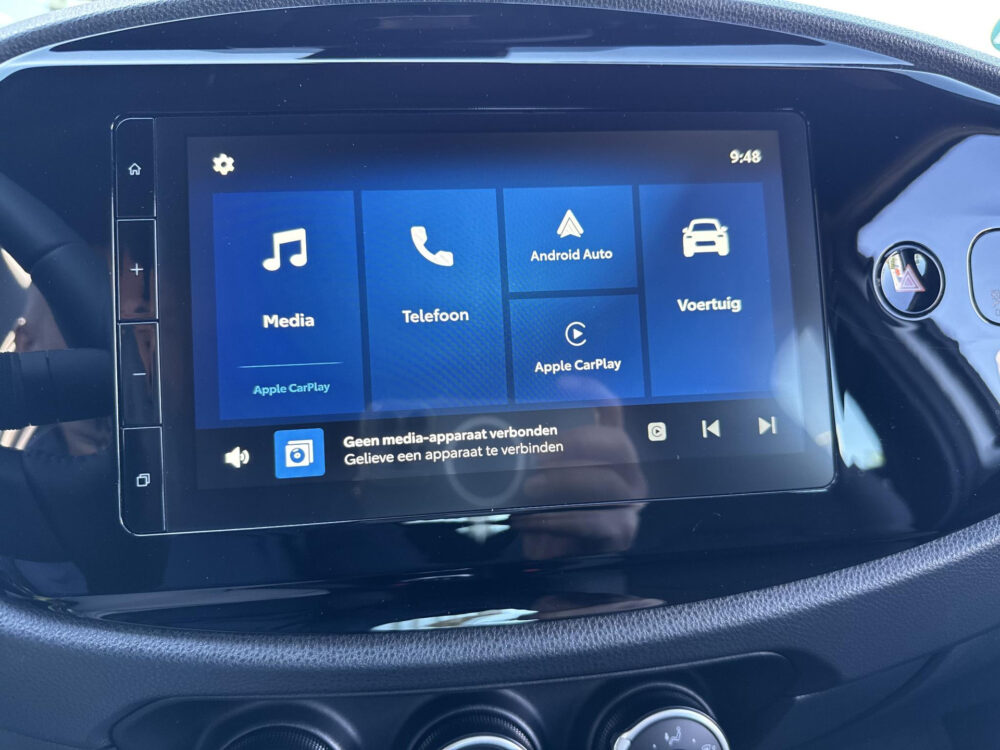 Toyota Aygo X 1.0 VVT-i MT Play tot 10 jaar Fabrieksgarantie | Achteruitrijcamera | Apple carplay |