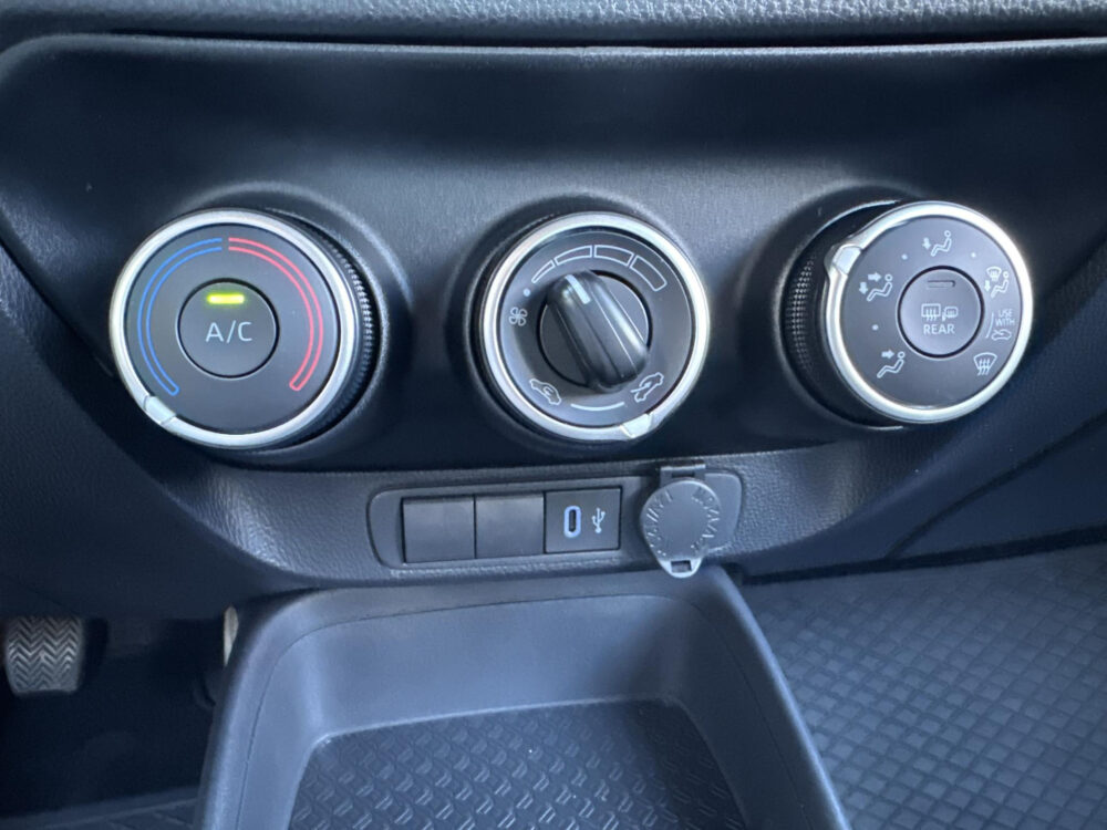 Toyota Aygo X 1.0 VVT-i MT Play tot 10 jaar Fabrieksgarantie | Achteruitrijcamera | Apple carplay |