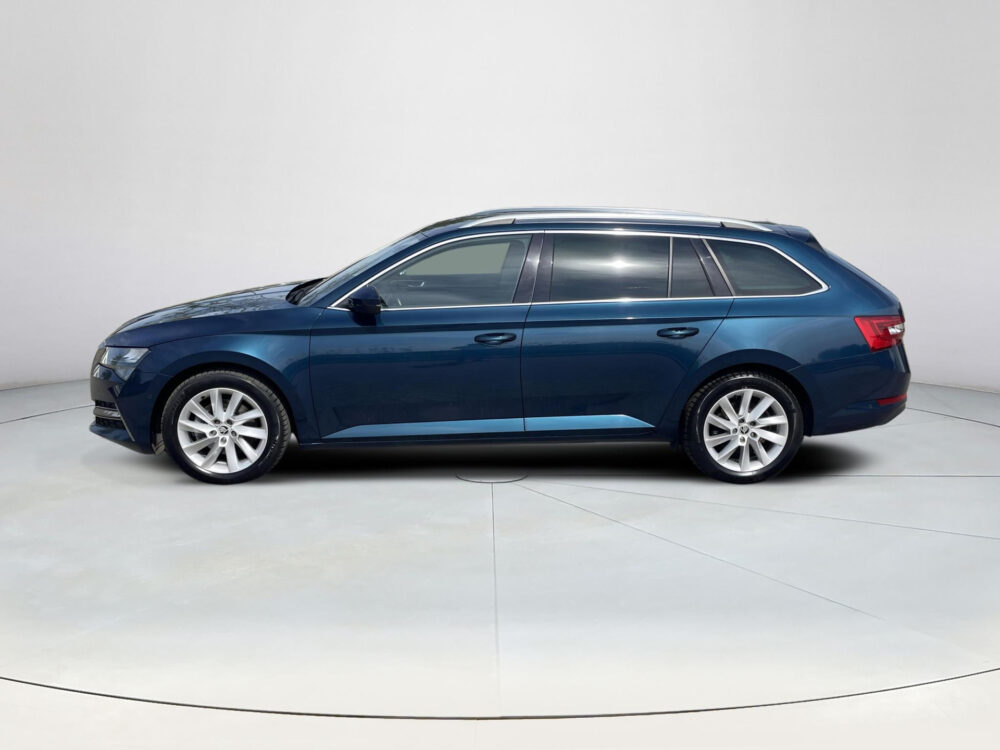 Skoda Superb 1.4 TSI iV Business Edition | Stoel stuur verwarming | Elektrische klep |