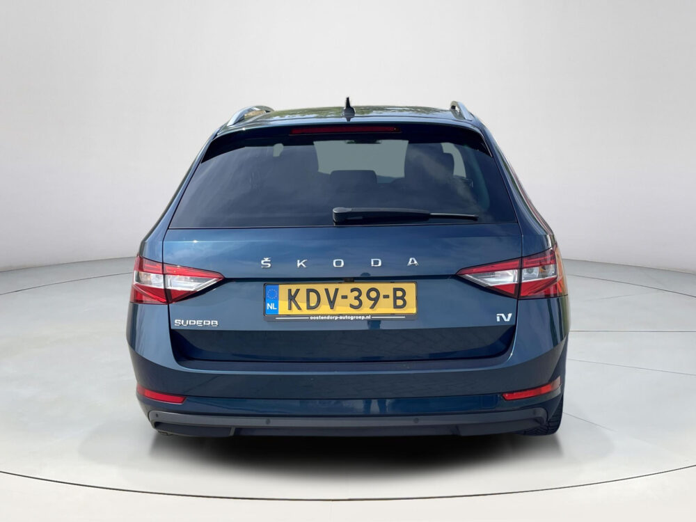 Skoda Superb 1.4 TSI iV Business Edition | Stoel stuur verwarming | Elektrische klep |