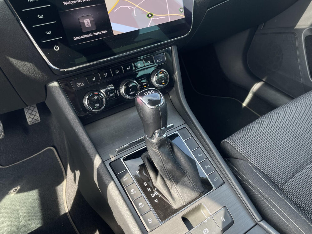 Skoda Superb 1.4 TSI iV Business Edition | Stoel stuur verwarming | Elektrische klep |