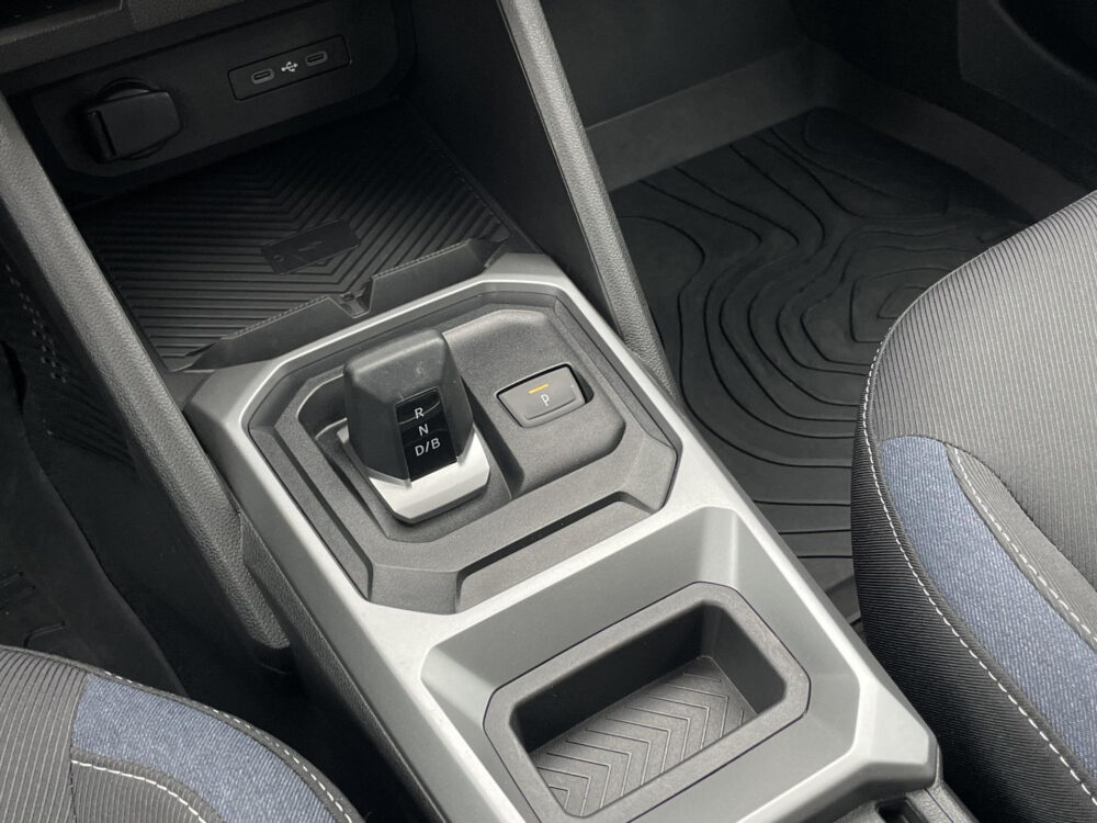 Dacia Duster 1.6 Hybrid 140 Extreme | Dodehoek detectie | Achteruitrijcamera | Applecarplay |