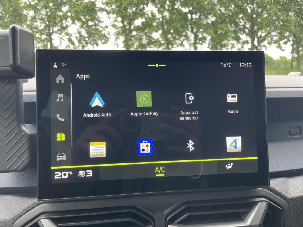 Dacia Duster 1.6 Hybrid 140 Extreme | Dodehoek detectie | Achteruitrijcamera | Applecarplay |