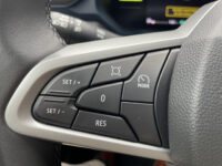 Dacia Duster 1.6 Hybrid 140 Extreme | Dodehoek detectie | Achteruitrijcamera | Applecarplay |