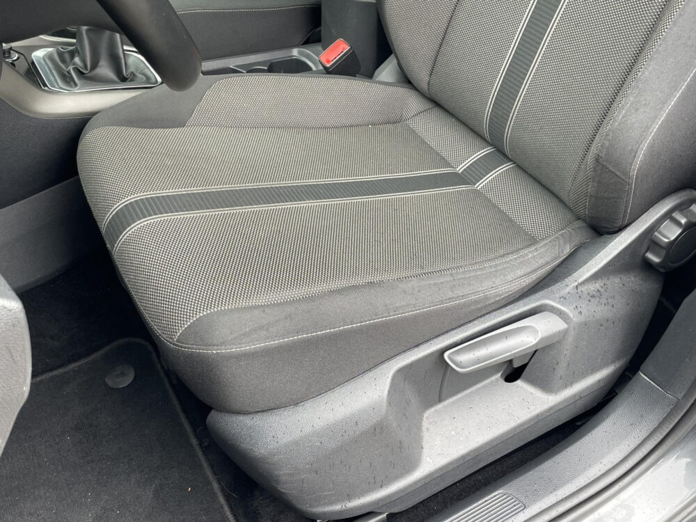 Volkswagen T-Roc 1.0 TSI Style Business | BTW ! ! | Panoramaschuif dak | Elk achterklep | Digital dashboard |