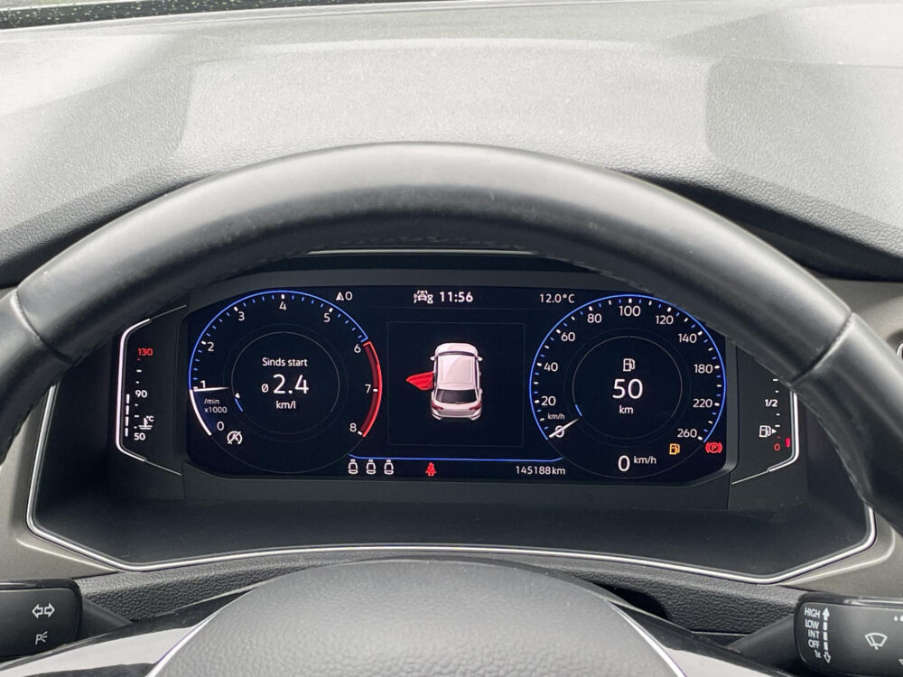 Volkswagen T-Roc 1.0 TSI Style Business | BTW ! ! | Panoramaschuif dak | Elk achterklep | Digital dashboard |