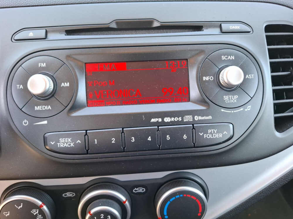Kia Picanto 1.0 CVVT BusinessLine | parkeersensoren | airco | radio/cd speler |