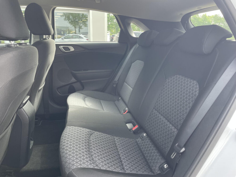 Kia Ceed 1.0 T-GDi ComfortLine | Carplay | Achteruitrijcamera | BTW !! |
