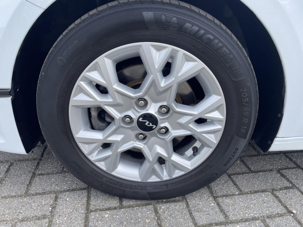 Kia Ceed 1.0 T-GDi ComfortLine | Carplay | Achteruitrijcamera | BTW !! |