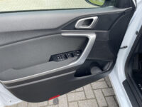 Kia Ceed 1.0 T-GDi ComfortLine | Carplay | Achteruitrijcamera | BTW !! |