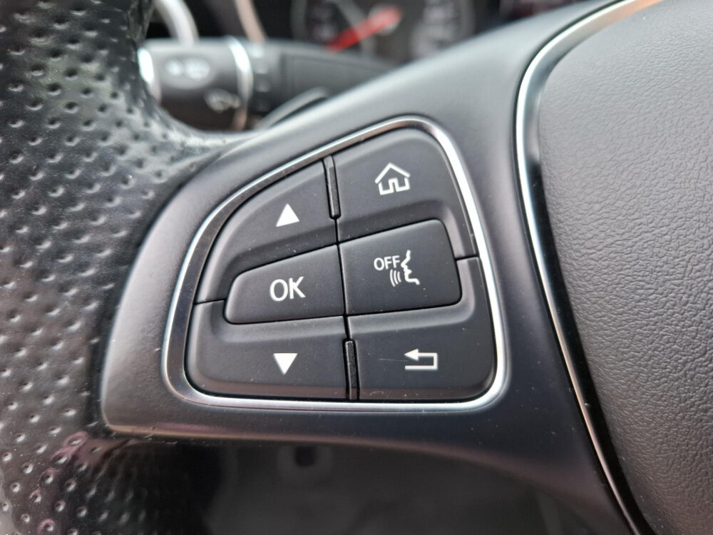 Mercedes-Benz C-klasse 180 Ambition | automaat | navi | airco | parkeersensoren