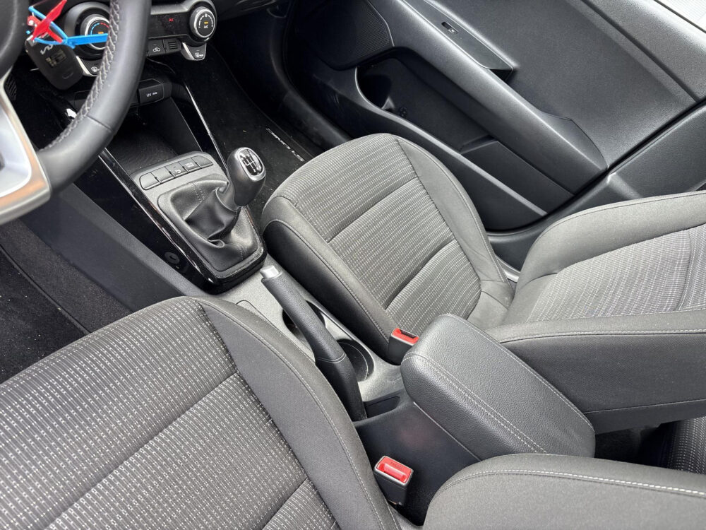 Kia Stonic 1.0 T-GDi MHEV DynamicLine | 1e eigenaar | 7.600 !!!km | NieuwStaat | 16inch lichtmetaal | Trekhaak
