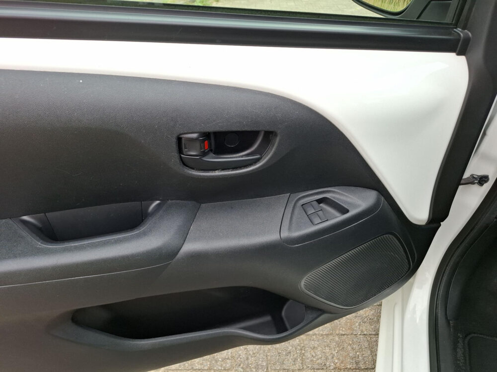 Toyota Aygo 1.0 VVT-i x-fun LED verlichting | Airco | Hill hold | multifunctioneel stuurwiel