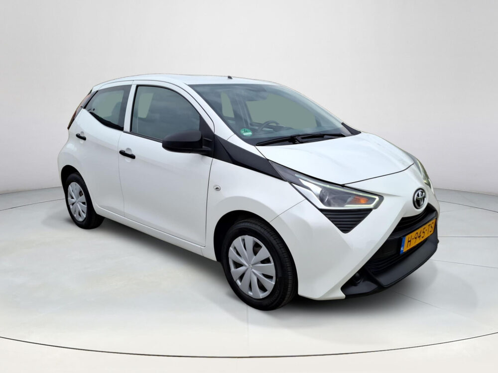 Toyota Aygo 1.0 VVT-i x-fun LED verlichting | Airco | Hill hold | multifunctioneel stuurwiel
