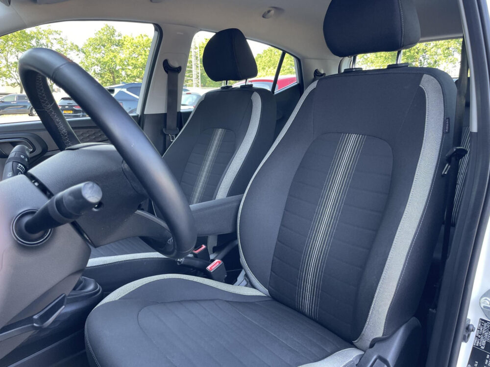 Hyundai i10 1.0 Comfort | Carplay | Cruise control | Lane assistent | LM velgen |