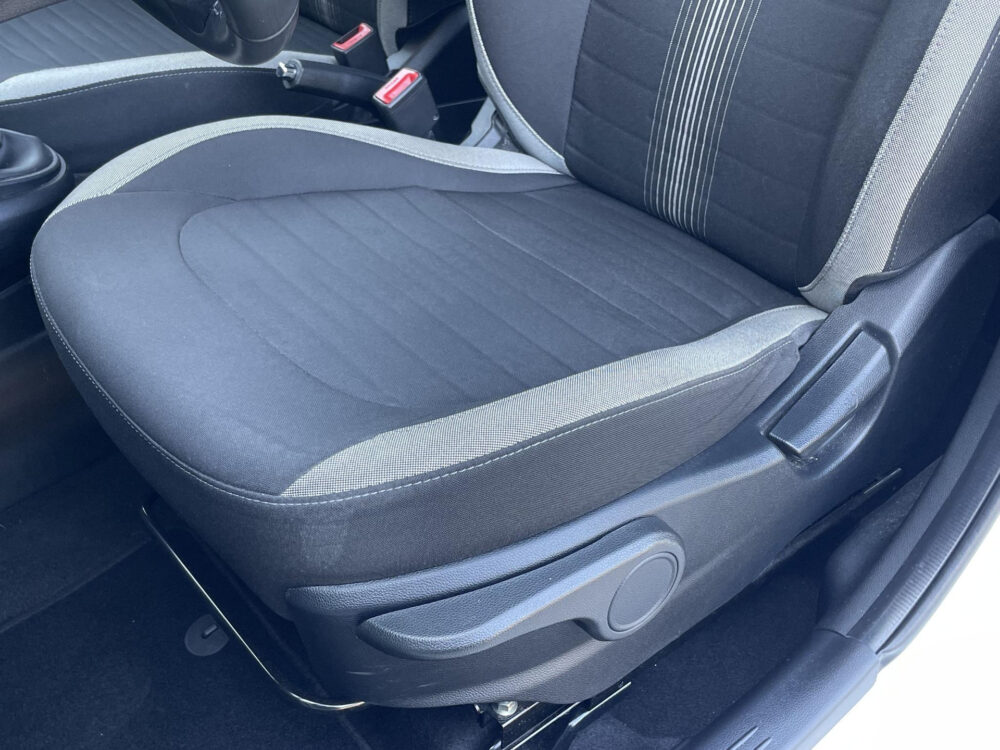 Hyundai i10 1.0 Comfort | Carplay | Cruise control | Lane assistent | LM velgen |