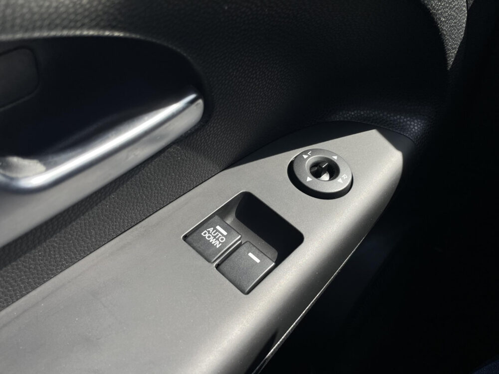Kia Venga 1.4 CVVT First Edition | Navigatie | Lichtmetalen velgen | Achteruitrijcamera |