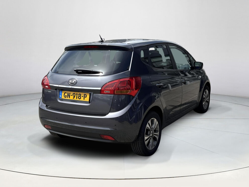 Kia Venga 1.4 CVVT First Edition | Navigatie | Lichtmetalen velgen | Achteruitrijcamera |