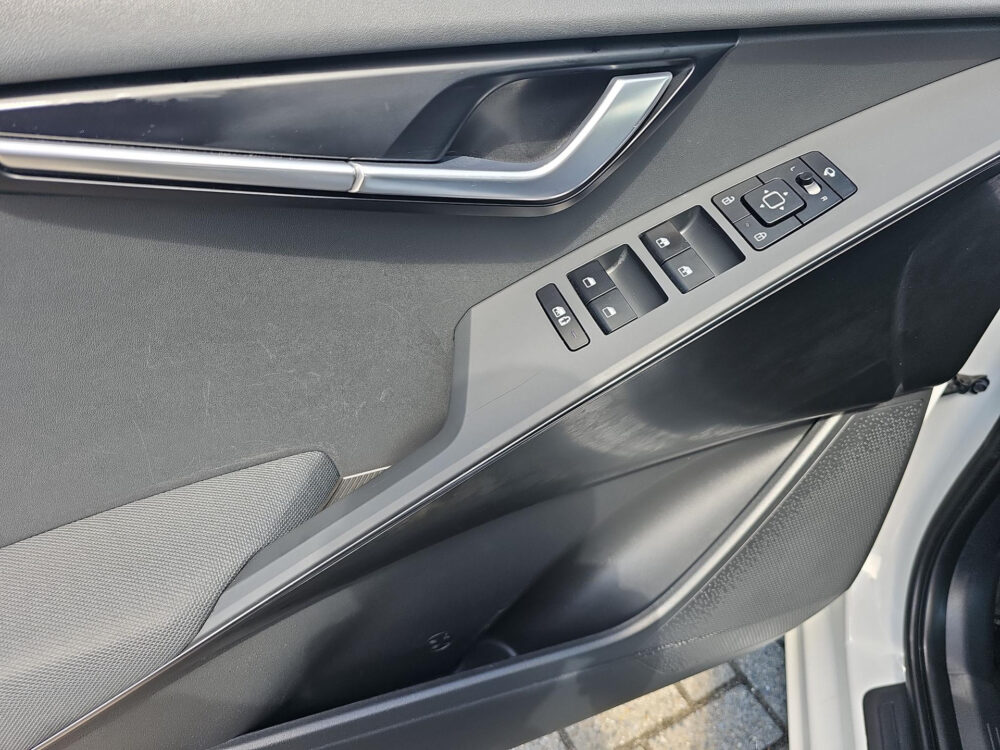 Kia Niro 1.6 GDi Hybrid DynamicPlusLine Leder | Schuif kantel dak| Elek Klep | Trekhaak