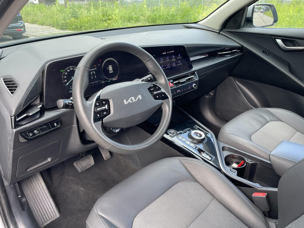 Kia Niro EV DynamicLine 64.8 kWh | Achteruitrijcamera | Adaptieve cruise | Lane assistent |