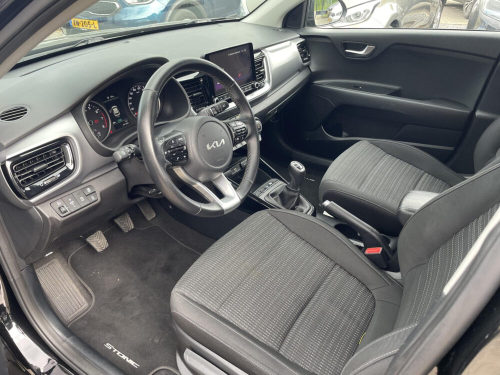 Kia Stonic 1.0 T-GDi MHEV DynamicLine | Navigatie | Achteruitrijcamera | Apple Carplay |