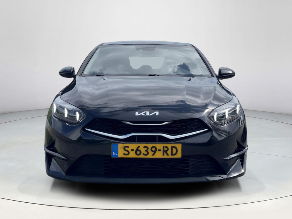 Kia Ceed 1.5 T-GDi MHEV DynamicLine | Climate control | Achteruitrijcamera | Cruise |
