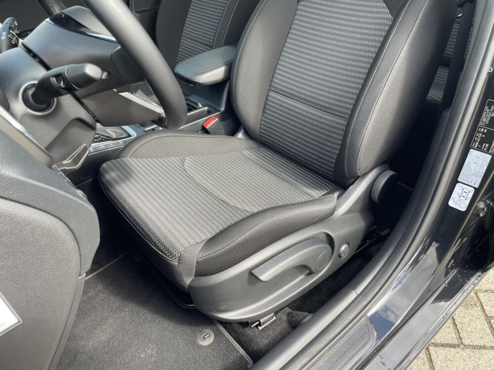 Kia Ceed 1.5 T-GDi MHEV DynamicLine | Climate control | Achteruitrijcamera | Cruise |