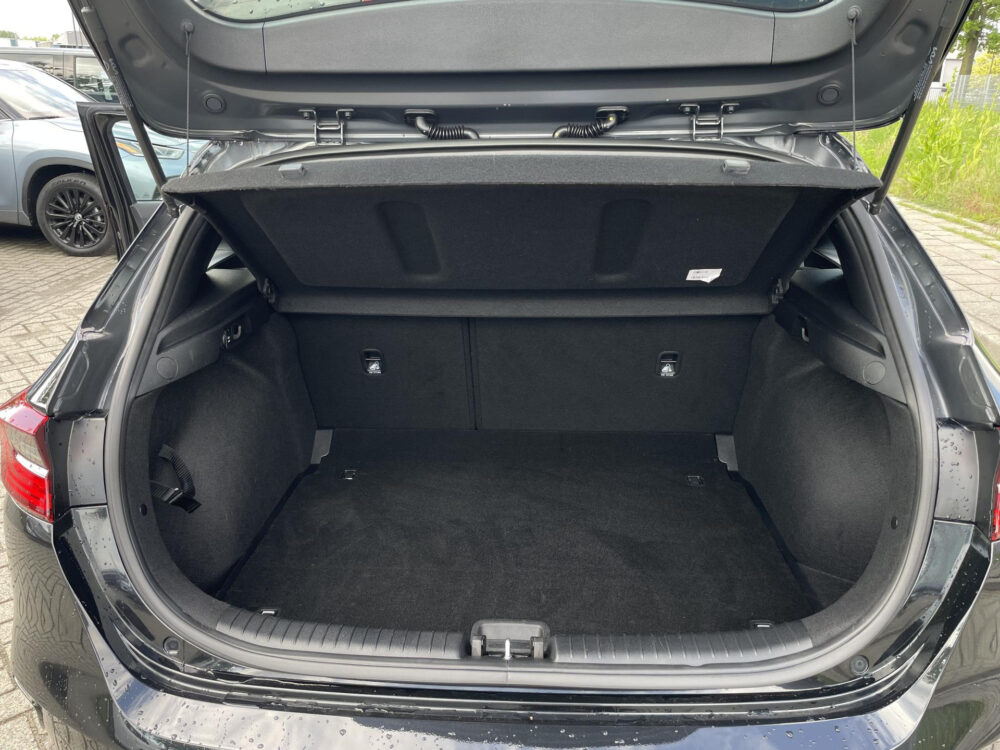 Kia Ceed 1.5 T-GDi MHEV DynamicLine | Climate control | Achteruitrijcamera | Cruise |