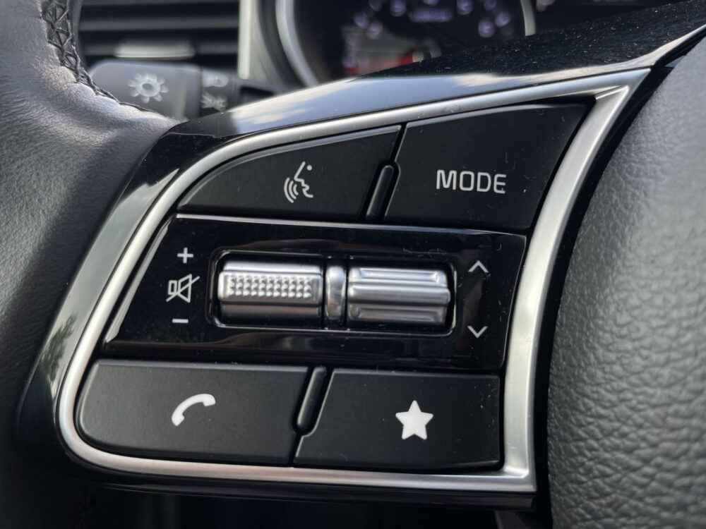 Kia Ceed 1.5 T-GDi MHEV DynamicLine | Climate control | Achteruitrijcamera | Cruise |