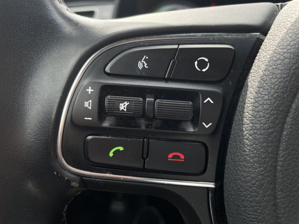 Kia Niro 1.6 GDi Hybrid First Edition | Trekhaak | Achteruitrijcamera |