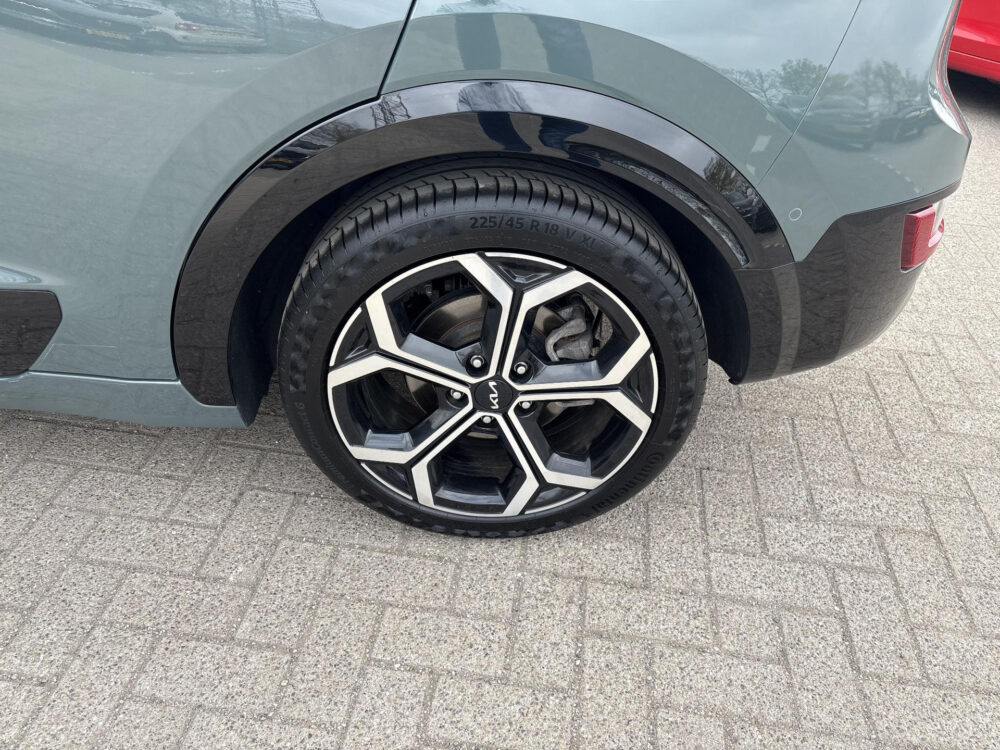 Kia Niro 1.6 GDi Hybrid ExecutiveLine | Stoel en stuur verwarming | Pano | Harman kardon |