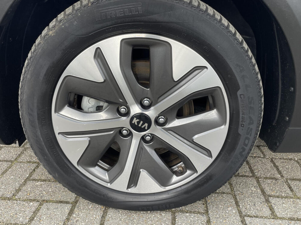 Kia e-Niro DynamicLine 64 kWh | Dodehoek detectie | Keyless | Stoelverwarming |