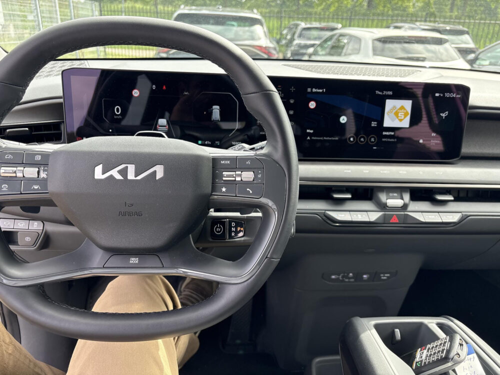 Kia EV9 First Edition 76.1 kWh | BTW !! | 7 persoons | 16.000km !!