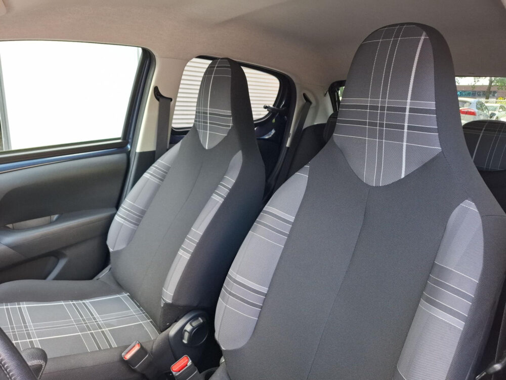 Peugeot 108 1.0 e-VTi Active / LAGE KM-stand !!! / lichtmetalen velgen / multifunctioneel stuur