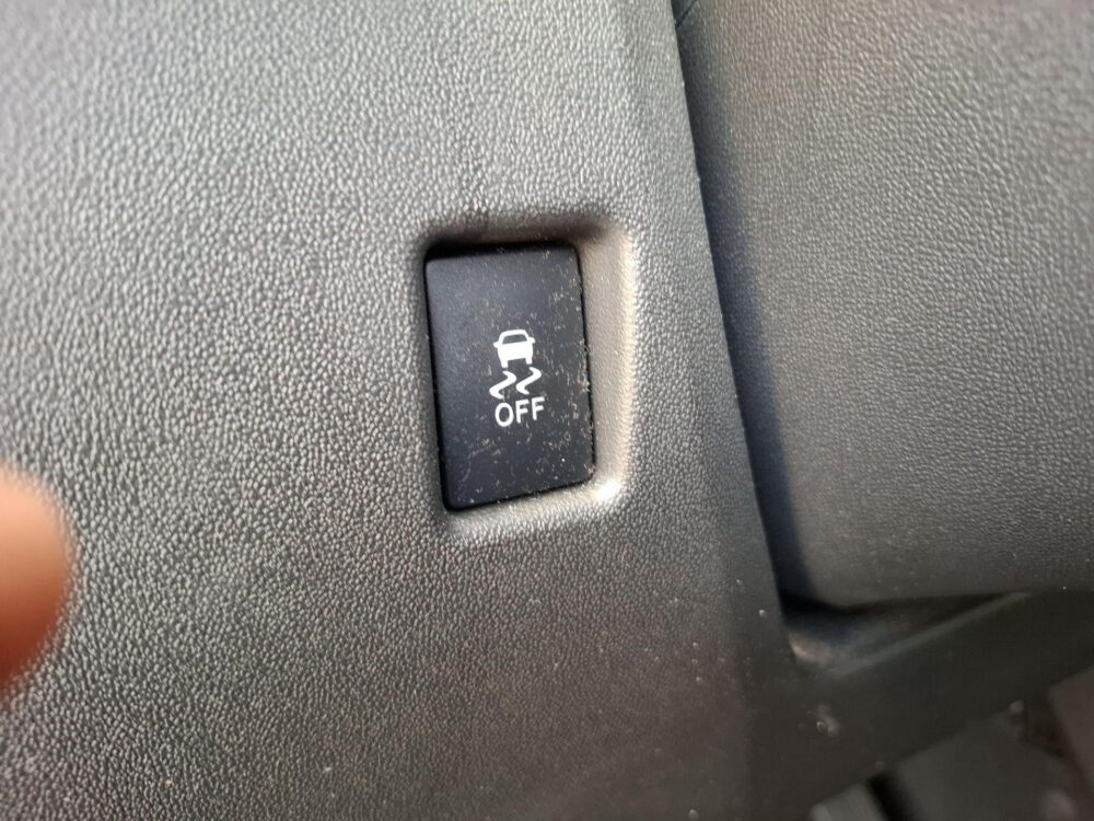 Peugeot 108 1.0 e-VTi Active / LAGE KM-stand !!! / lichtmetalen velgen / multifunctioneel stuur
