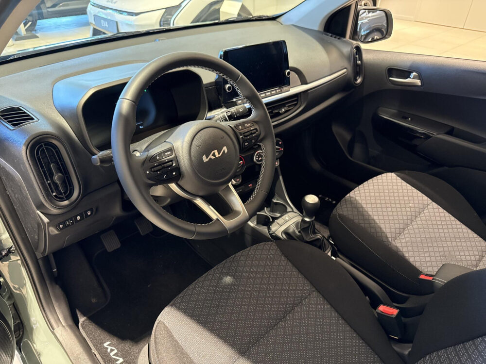 Kia Picanto 1.0 GDi DynamicPlusLine | Nu met €2.000,- inruilpremie | Informeer naar de beschikbaarheid |