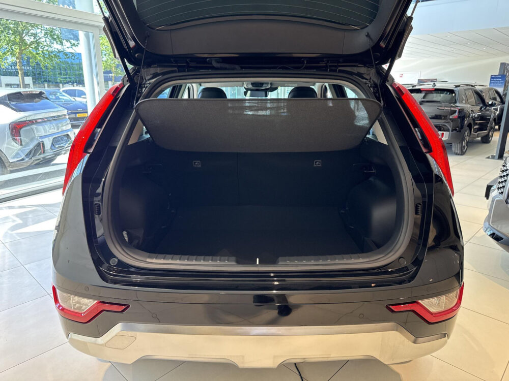 Kia Niro 1.6 GDi Hybrid DynamicLine | Nu met €3.000,- inruilpremie | Informeer naar de beschikbaarheid |