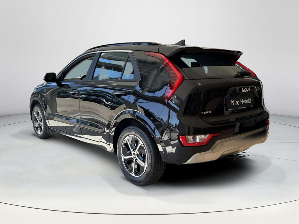 Kia Niro 1.6 GDi Hybrid DynamicLine | Nu met €3.000,- inruilpremie | Informeer naar de beschikbaarheid |