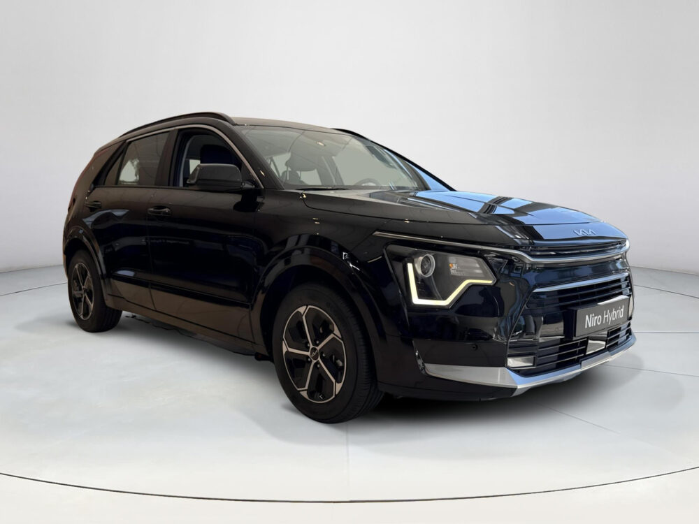 Kia Niro 1.6 GDi Hybrid DynamicLine | Nu met €3.000,- inruilpremie | Informeer naar de beschikbaarheid |