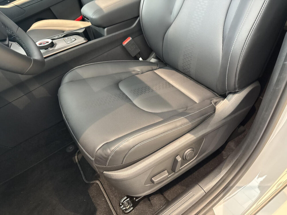 Kia Sportage 1.6 T-GDi Hybrid Black Edition Advanced | Nu met €3.000,- inruilpremie | Informeer naar de beschikbaarheid |