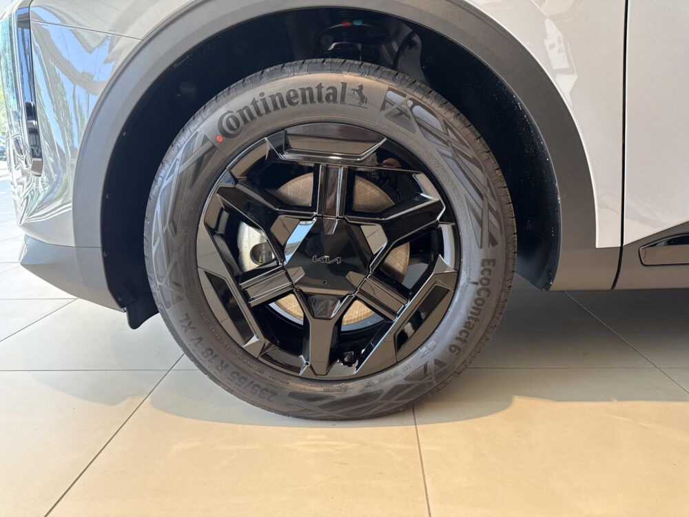 Kia Sportage 1.6 T-GDi Hybrid Black Edition Advanced | Nu met €3.000,- inruilpremie | Informeer naar de beschikbaarheid |