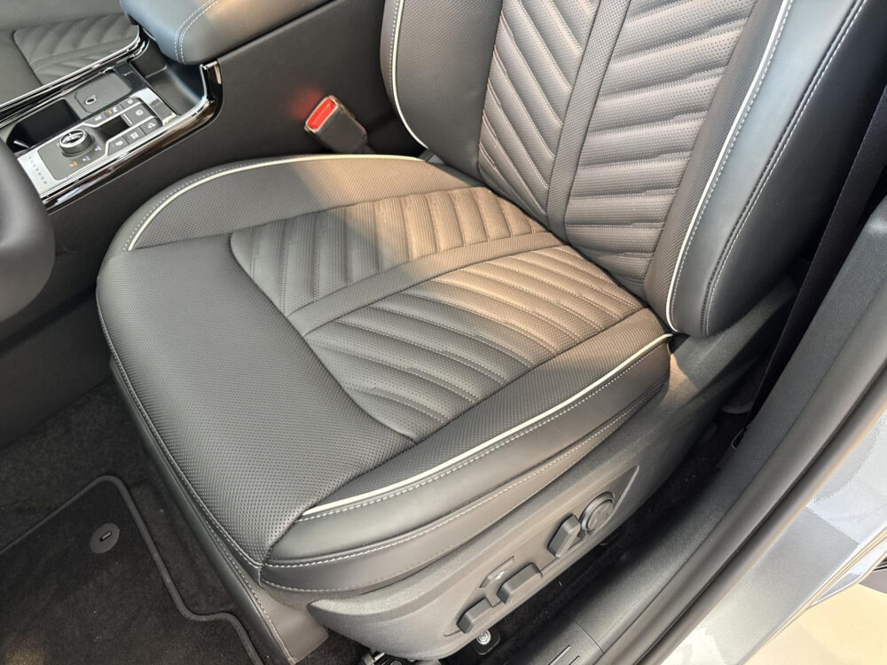 Kia Sorento 1.6 T-GDi Plug-in Hybrid 4WD ExecutiveLine 7p. | Tot 10 jaar garantie | Informeer naar de beschikbaarheid |