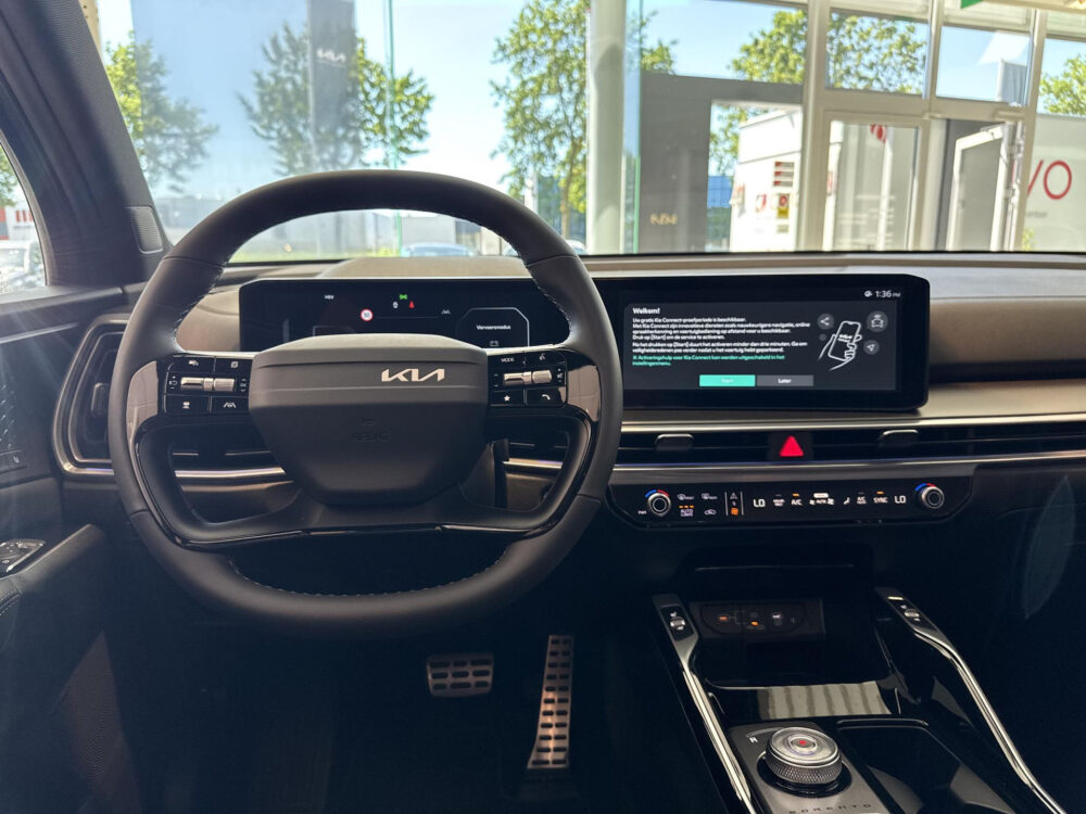 Kia Sorento 1.6 T-GDi Plug-in Hybrid 4WD ExecutiveLine 7p. | Tot 10 jaar garantie | Informeer naar de beschikbaarheid |
