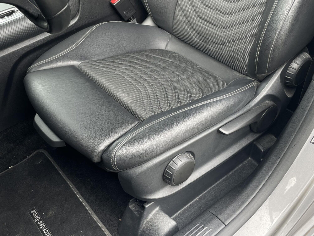 Mercedes-Benz B-klasse 180 Advantage | Achteruitrijcamera | Half leder | MBUX | Elektrische achterklep |
